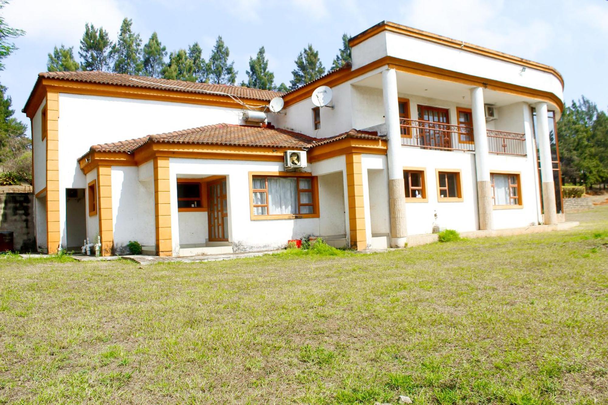 The Rest Camp Lodge And B&B Manzini Esterno foto